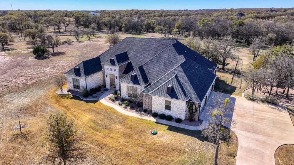 140 Rocky Run Lipan, TX 76462