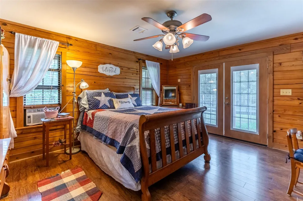 14912 Highway 69 Village Mills, TX 77663