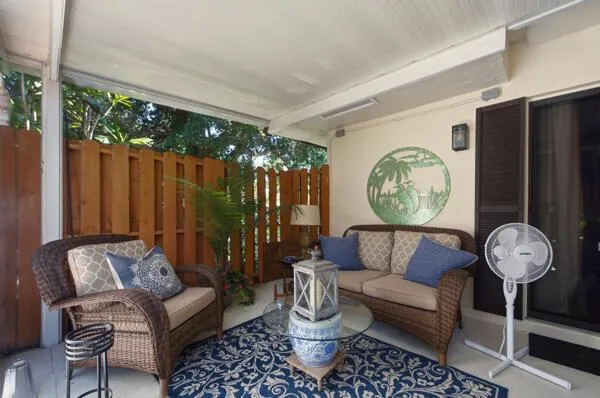 1438 Park Shore Circle #3 Fort Myers, FL 33901