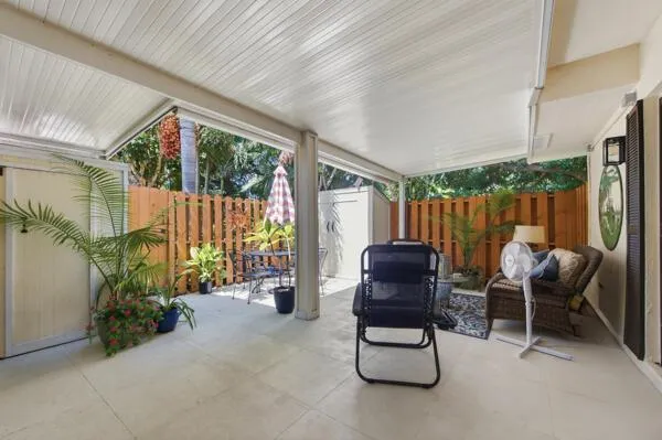 1438 Park Shore Circle #3 Fort Myers, FL 33901