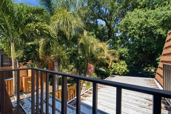 1438 Park Shore Circle #3 Fort Myers, FL 33901