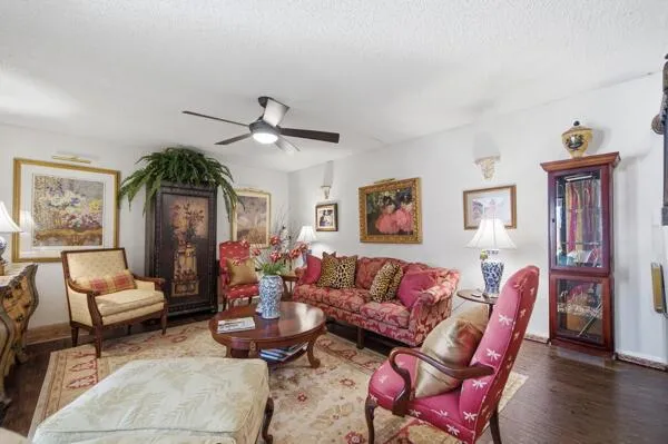 1438 Park Shore Circle #3 Fort Myers, FL 33901