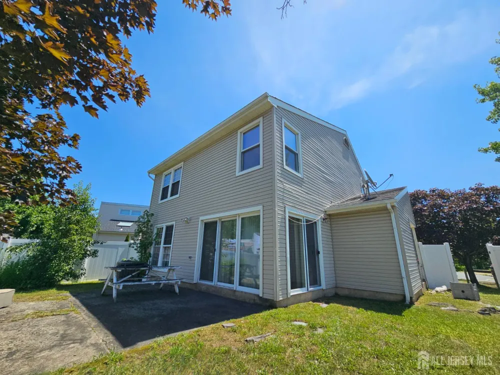 9 Mockingbird Lane South Brunswick, NJ 08810