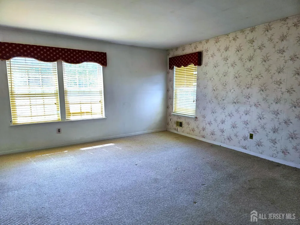 9 Mockingbird Lane South Brunswick, NJ 08810