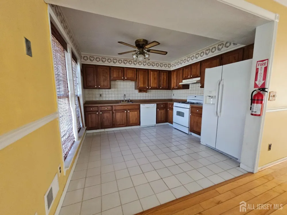 9 Mockingbird Lane South Brunswick, NJ 08810
