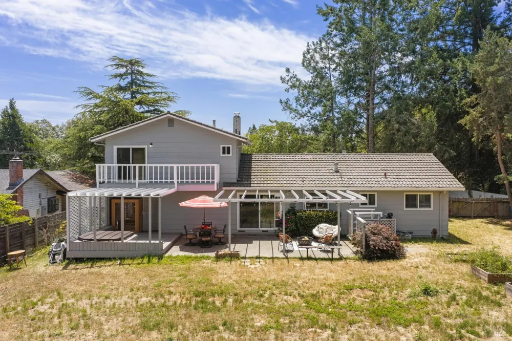 6304 Caraway Court Sebastopol, CA 95472