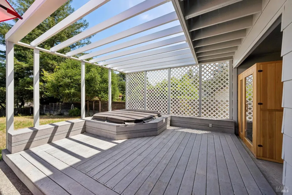 6304 Caraway Court Sebastopol, CA 95472
