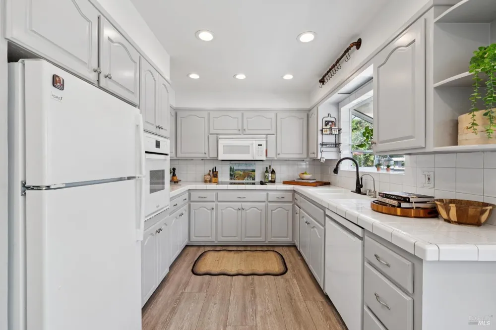 6304 Caraway Court Sebastopol, CA 95472