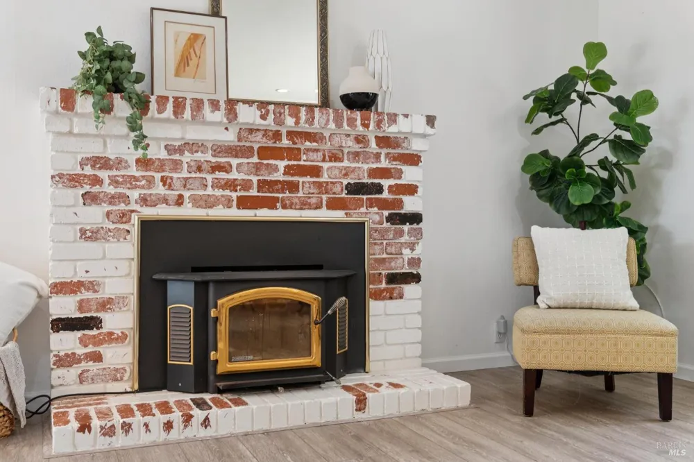 6304 Caraway Court Sebastopol, CA 95472