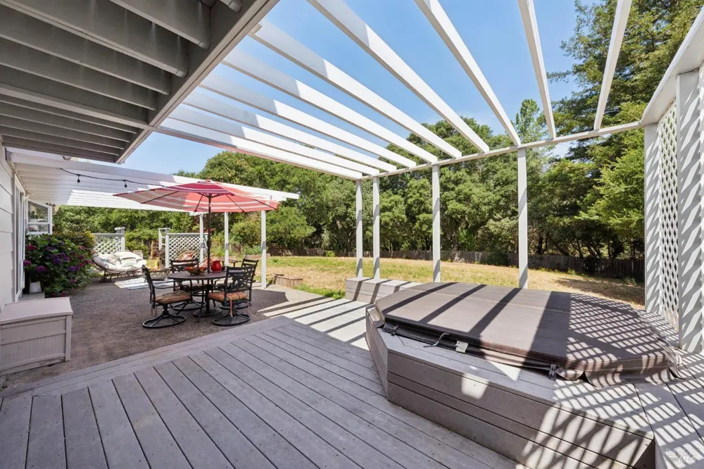 6304 Caraway Court Sebastopol, CA 95472