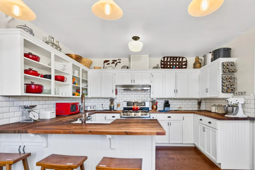 6825 W 2nd Street Rio Linda, CA 95673