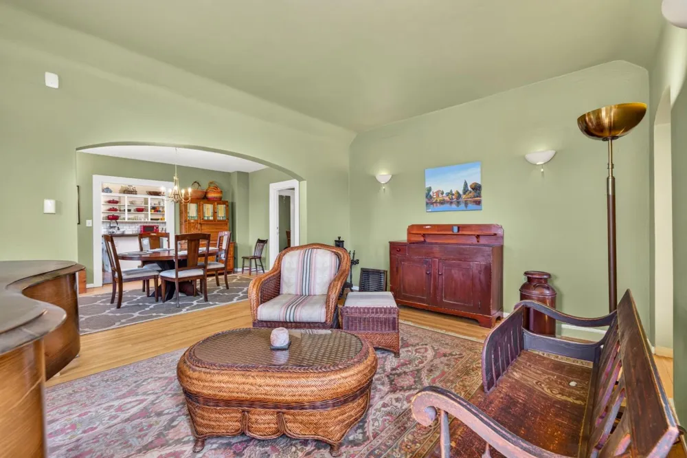 6825 W 2nd Street Rio Linda, CA 95673
