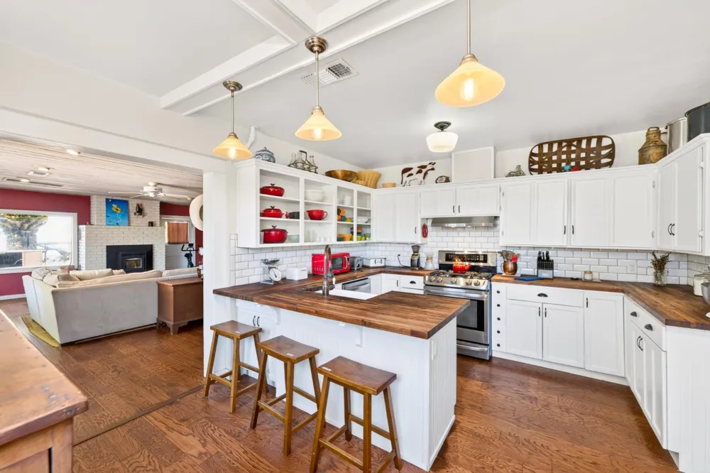 6825 W 2nd Street Rio Linda, CA 95673