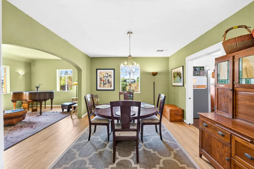 6825 W 2nd Street Rio Linda, CA 95673