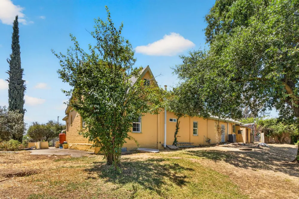 6825 W 2nd Street Rio Linda, CA 95673