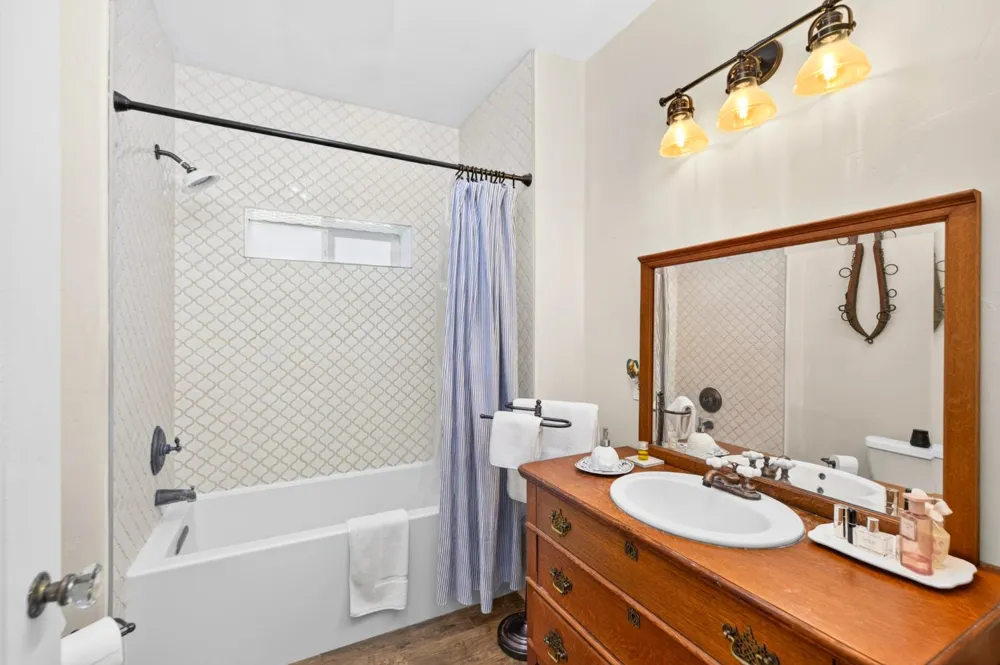 6825 W 2nd Street Rio Linda, CA 95673