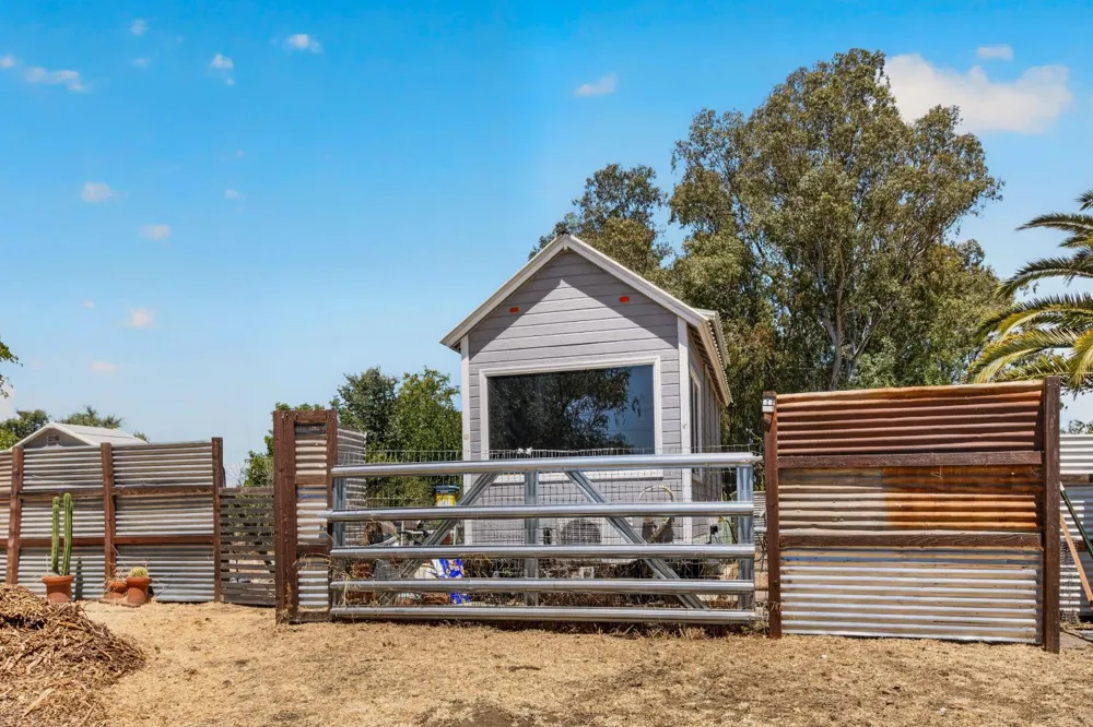 6825 W 2nd Street Rio Linda, CA 95673