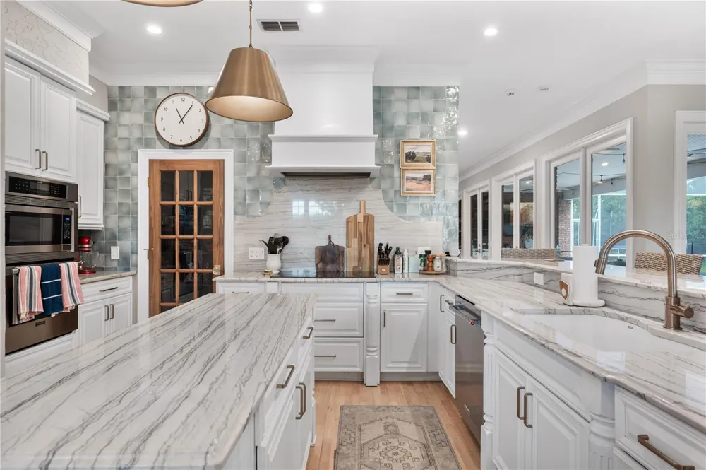 5120 LAKE IN THE WOODS BOULEVARD Lakeland, FL 33813