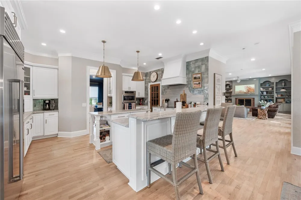 5120 LAKE IN THE WOODS BOULEVARD Lakeland, FL 33813