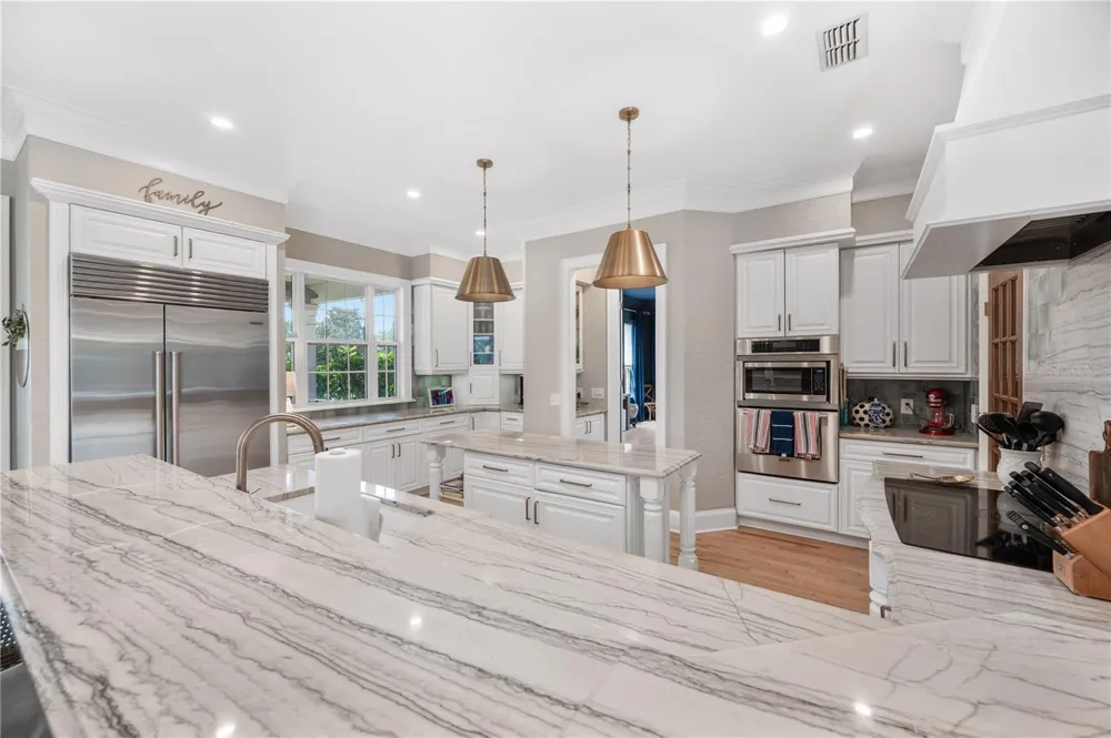 5120 LAKE IN THE WOODS BOULEVARD Lakeland, FL 33813