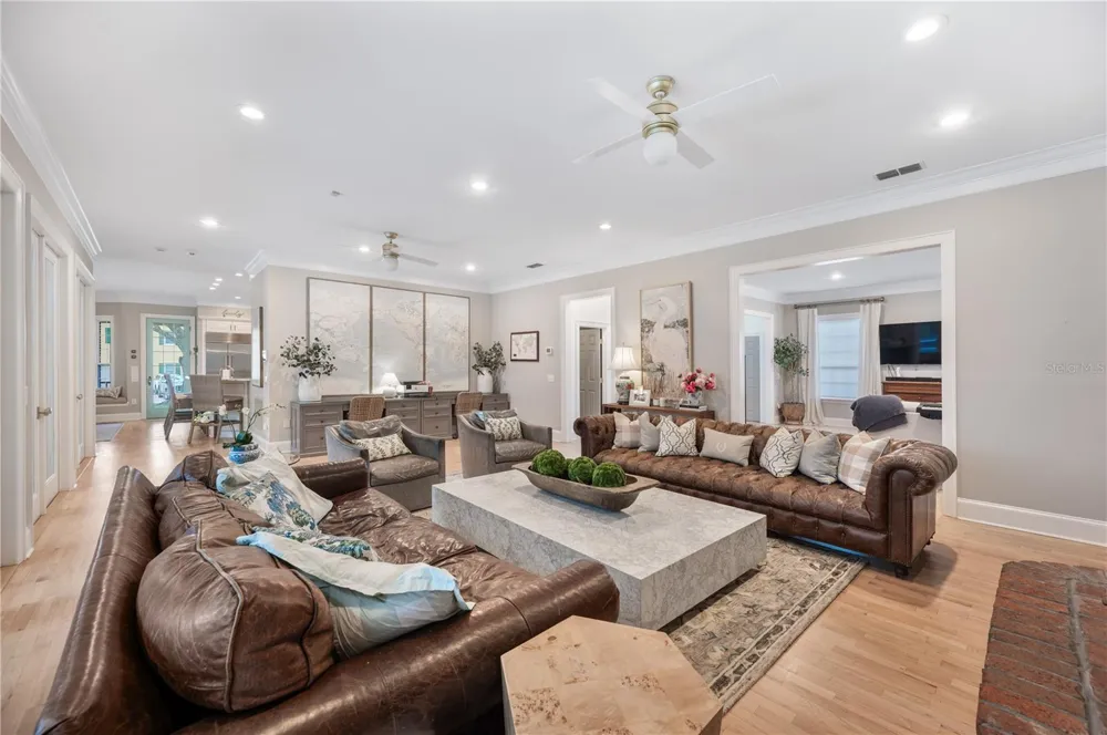 5120 LAKE IN THE WOODS BOULEVARD Lakeland, FL 33813
