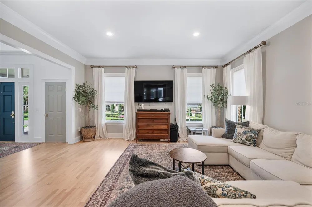 5120 LAKE IN THE WOODS BOULEVARD Lakeland, FL 33813