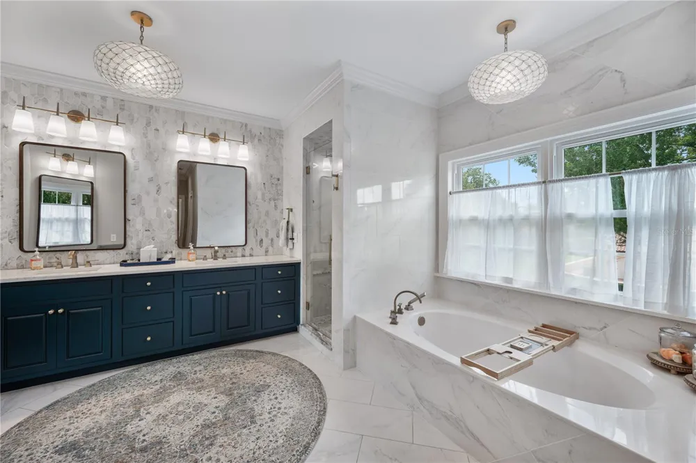 5120 LAKE IN THE WOODS BOULEVARD Lakeland, FL 33813