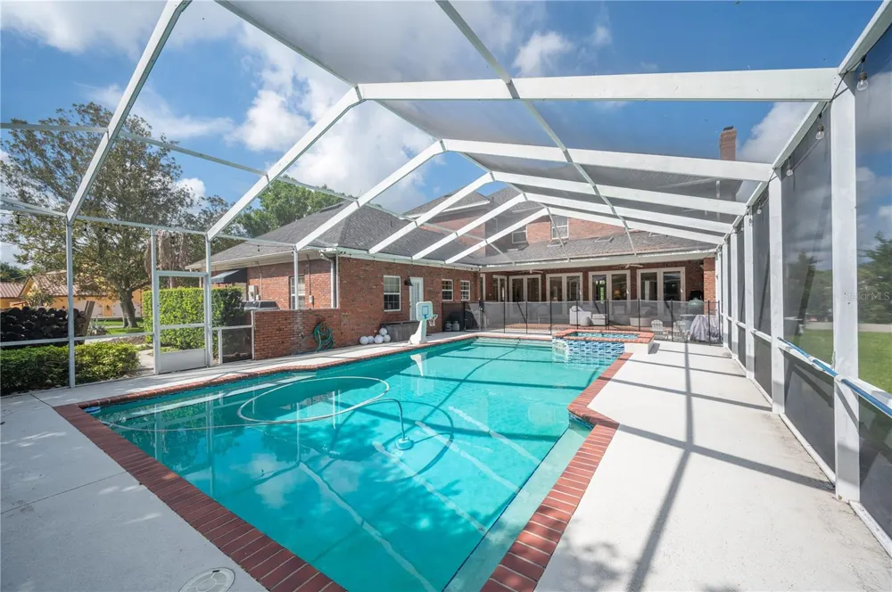 5120 LAKE IN THE WOODS BOULEVARD Lakeland, FL 33813