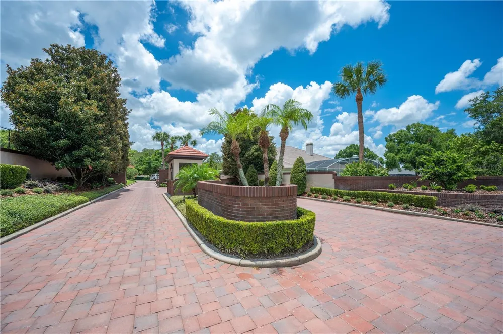5120 LAKE IN THE WOODS BOULEVARD Lakeland, FL 33813