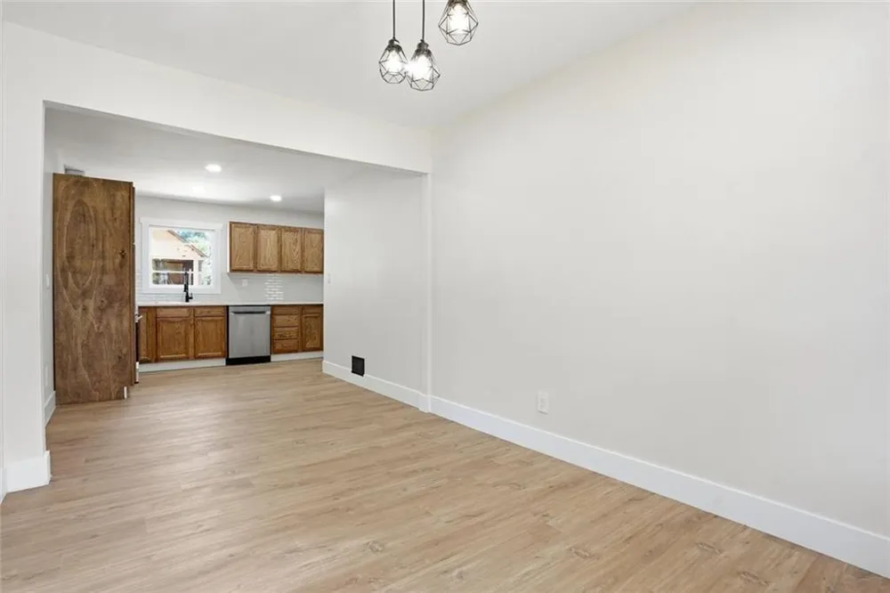 1902 Mural Circle Morrow, GA 30260