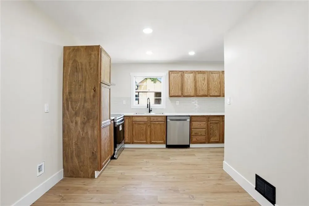 1902 Mural Circle Morrow, GA 30260