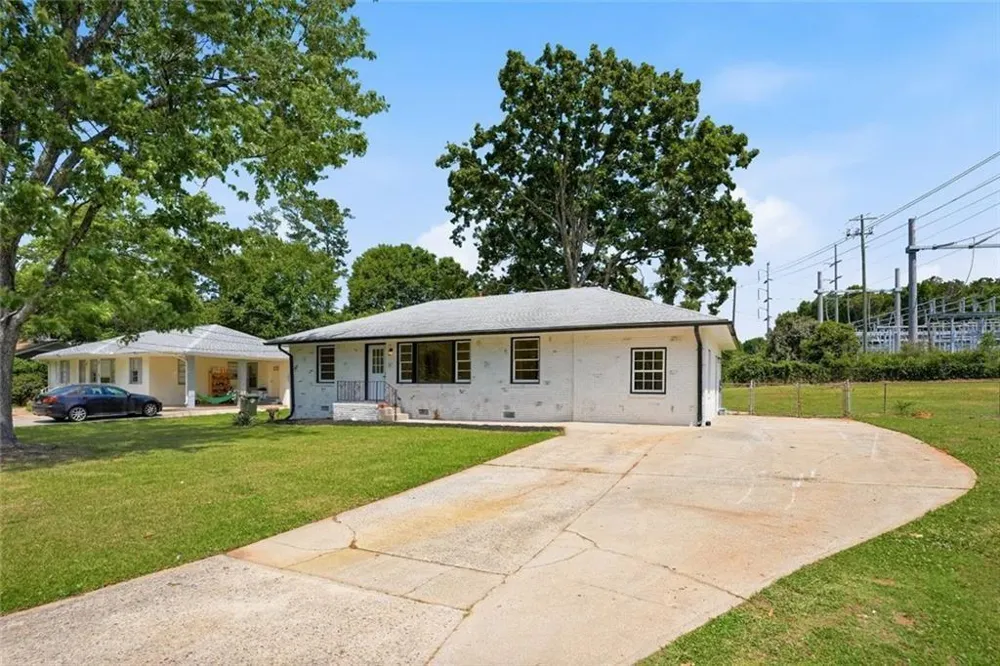 1902 Mural Circle Morrow, GA 30260