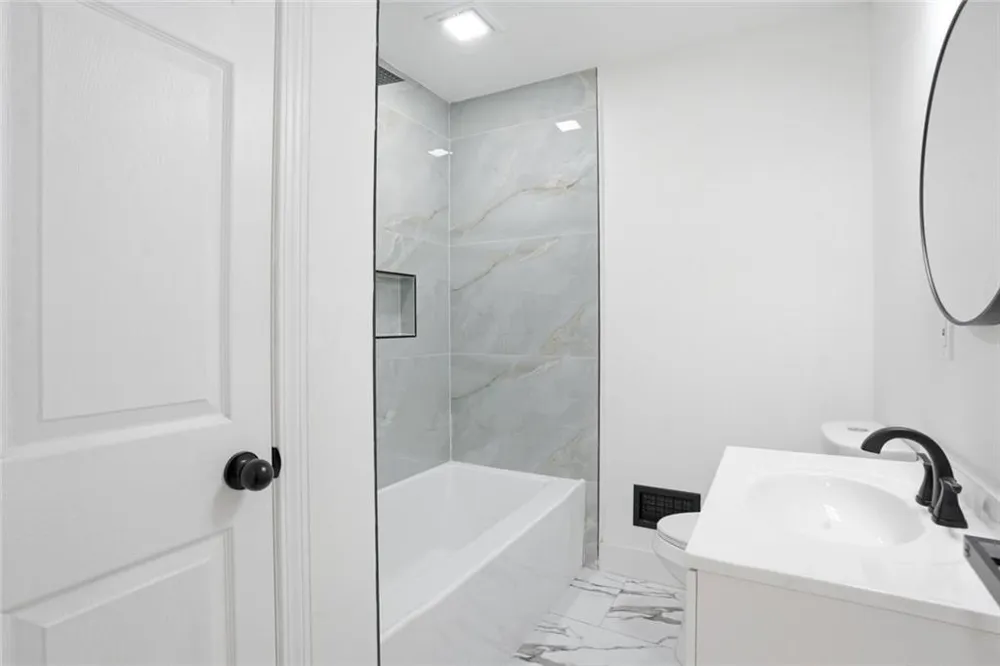 1902 Mural Circle Morrow, GA 30260