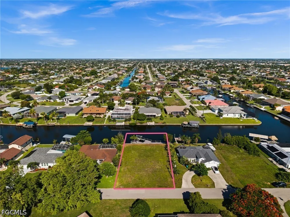 SE 6th Avenue Cape Coral, FL 33904