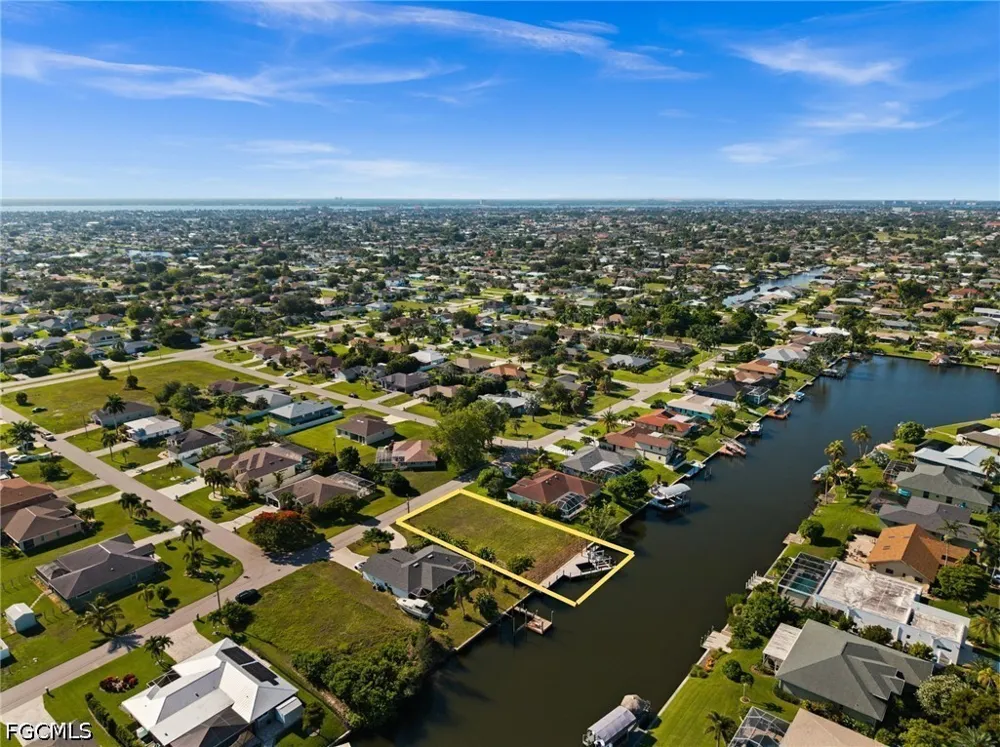 SE 6th Avenue Cape Coral, FL 33904