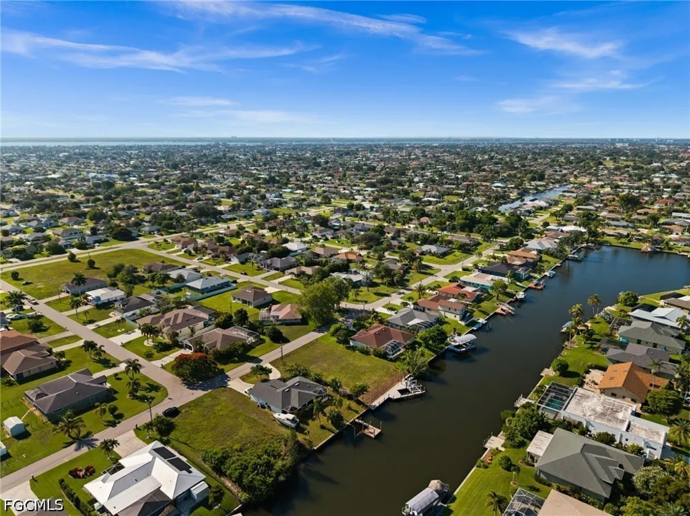 SE 6th Avenue Cape Coral, FL 33904