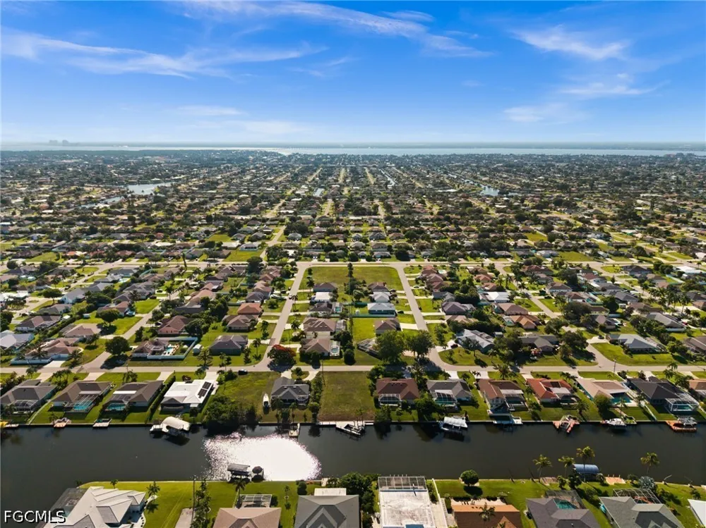 SE 6th Avenue Cape Coral, FL 33904