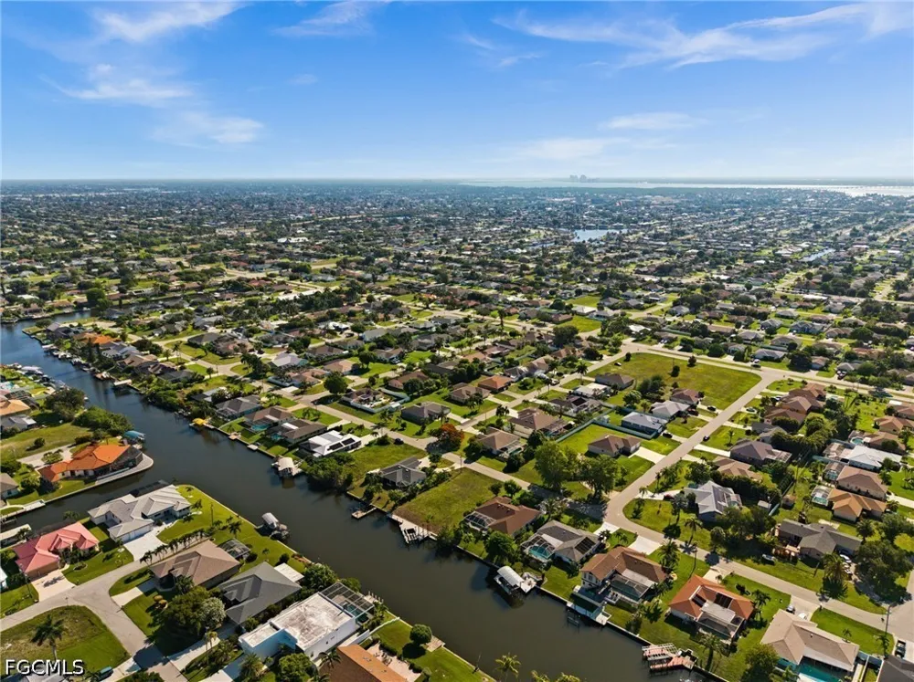 SE 6th Avenue Cape Coral, FL 33904
