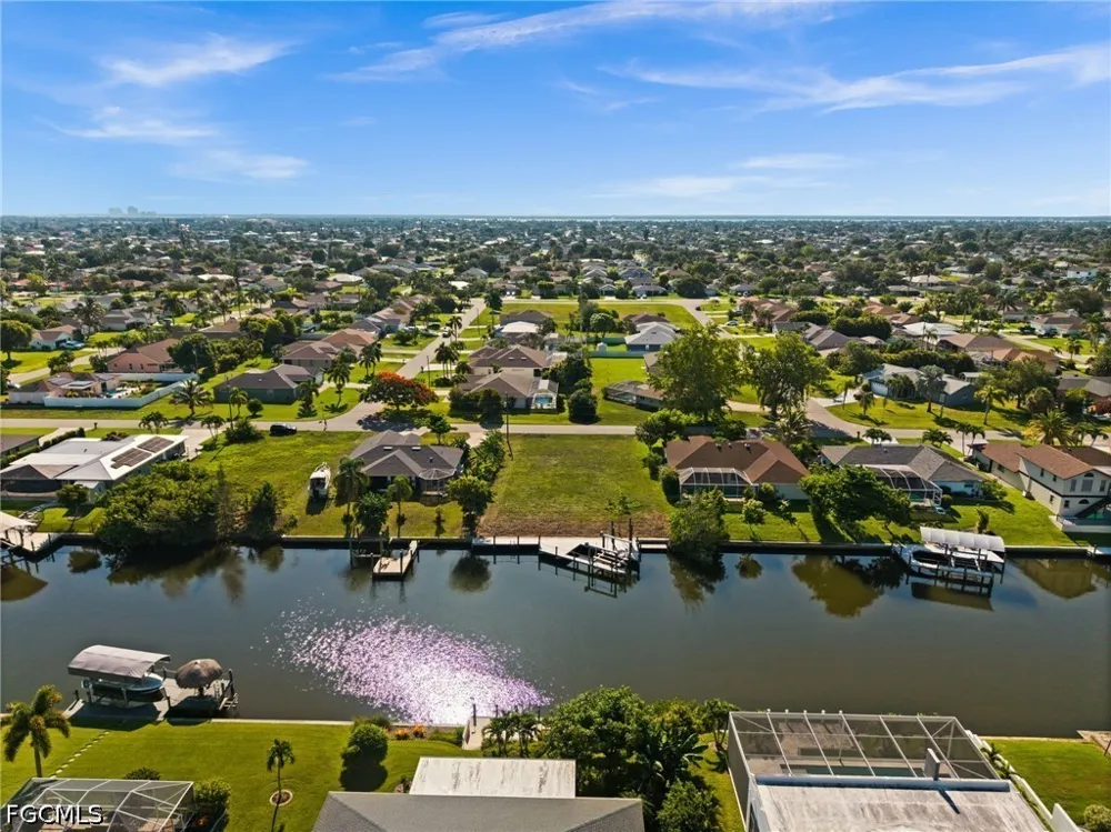 SE 6th Avenue Cape Coral, FL 33904