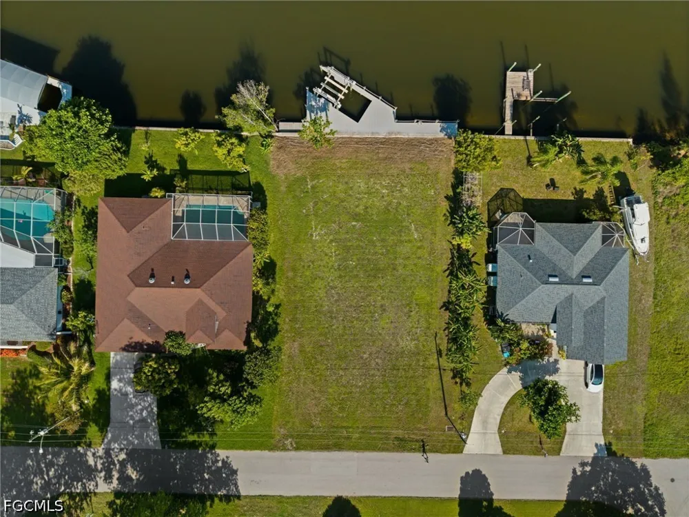 SE 6th Avenue Cape Coral, FL 33904