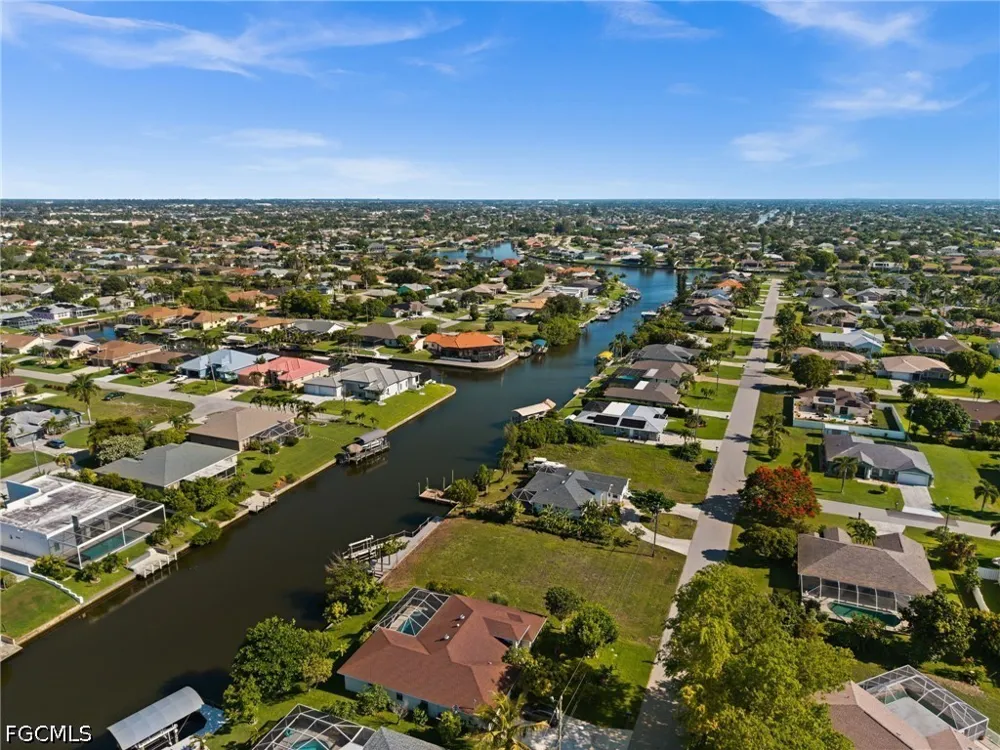 SE 6th Avenue Cape Coral, FL 33904