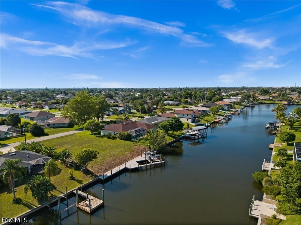 SE 6th Avenue Cape Coral, FL 33904