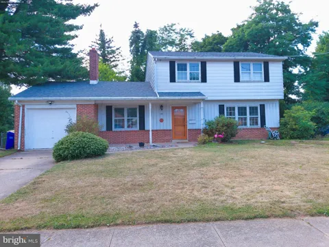 206 GREEN LANE DRIVE