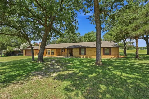 100 Mohican Trail