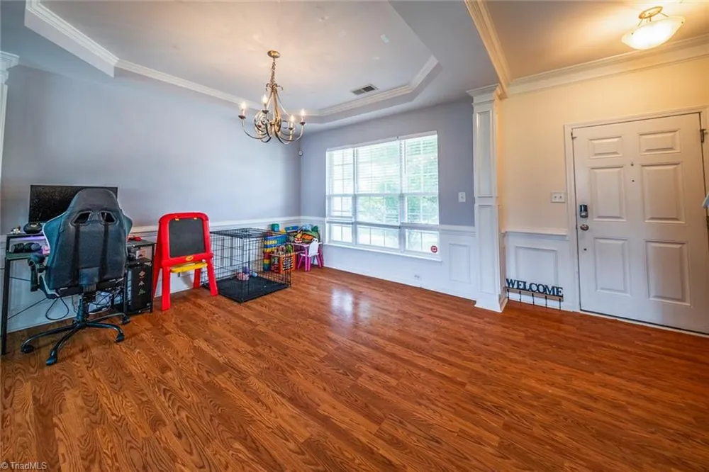 4949 Old Towne Village Circle Pfafftown, NC 27040