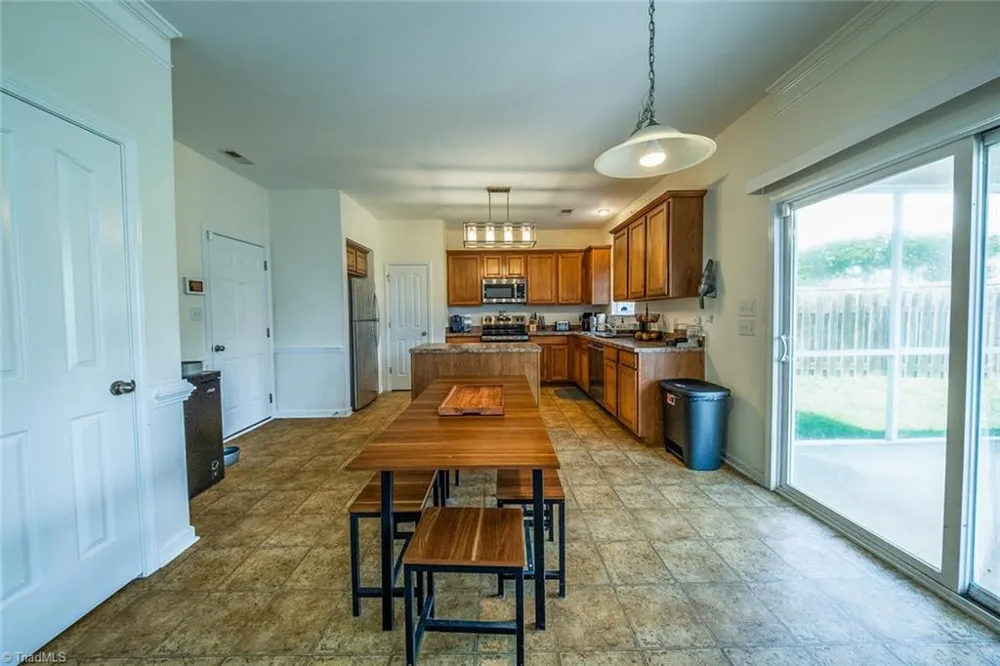 4949 Old Towne Village Circle Pfafftown, NC 27040