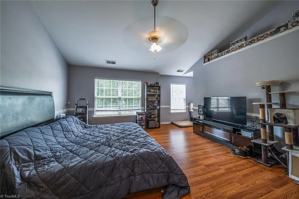 4949 Old Towne Village Circle Pfafftown, NC 27040