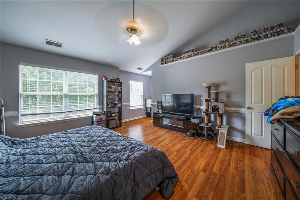 4949 Old Towne Village Circle Pfafftown, NC 27040
