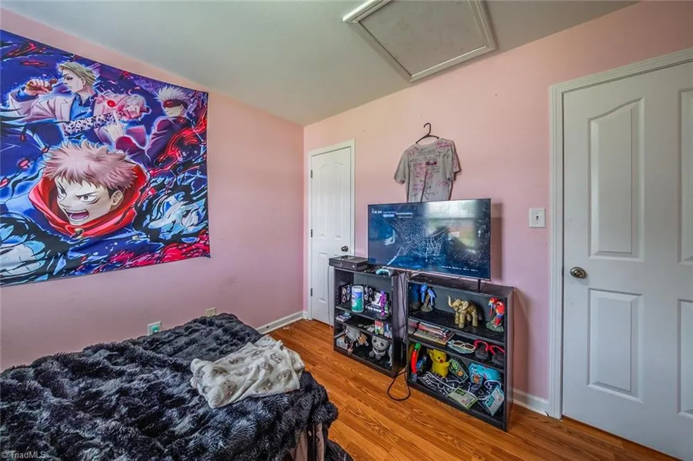 4949 Old Towne Village Circle Pfafftown, NC 27040