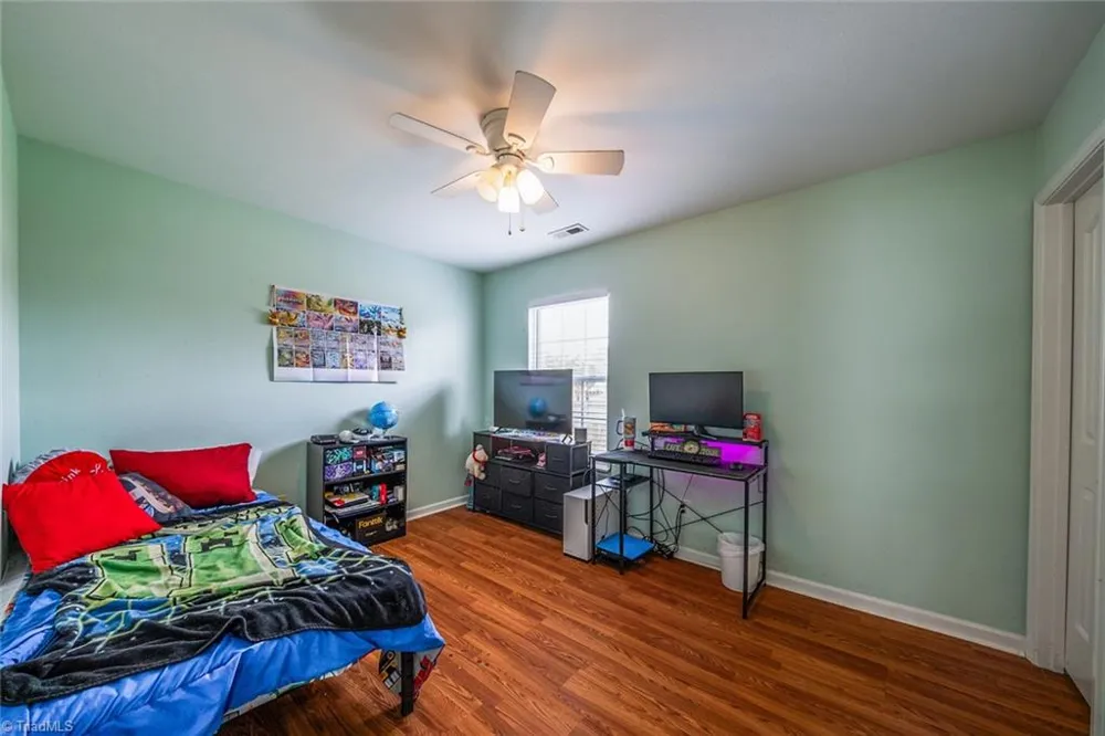 4949 Old Towne Village Circle Pfafftown, NC 27040